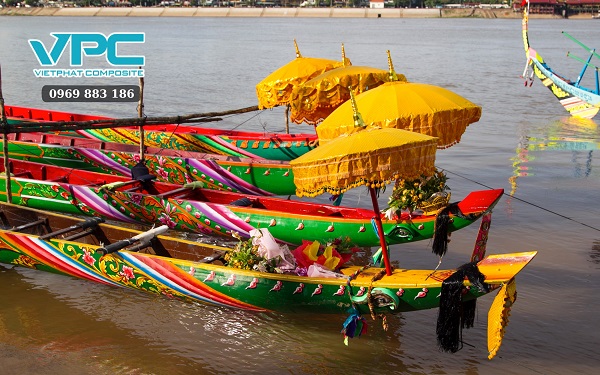 Tại sao nên làm thuyền đua bằng nhựa composite