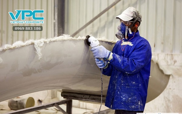 Cách làm thuyền đua đúng kỹ thuật - Bước 5: Xử lý lại bề mặt